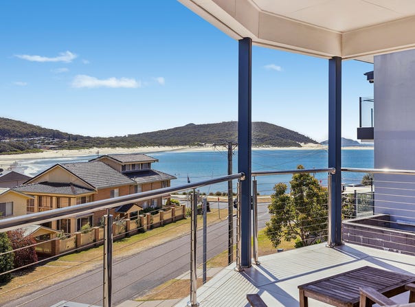 16 Tuna Crescent, Fingal Bay, NSW 2315