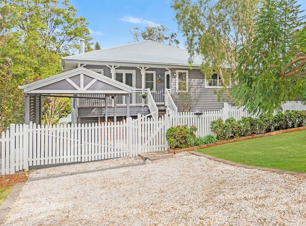 11 Beechmont Avenue, Tamborine Mountain, Qld 4272