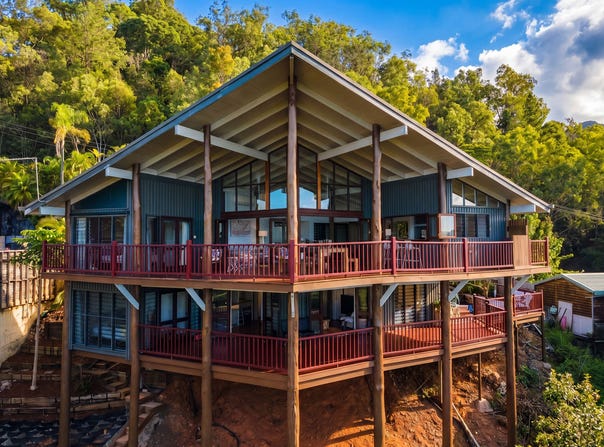 10 Jarda Street, Smithfield, Qld 4878