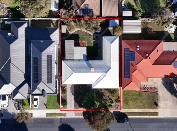 20 Woodlake Avenue, West Lakes, SA 5021