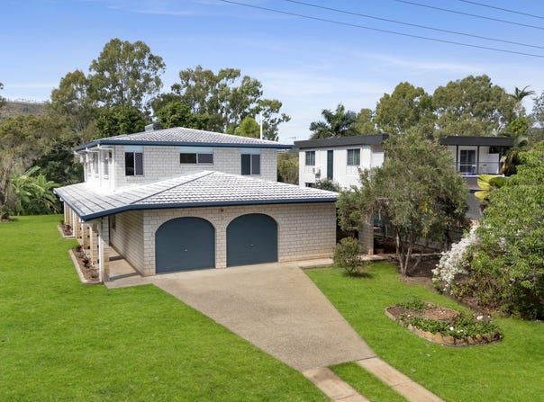 26  Peter Street, Kelso, Qld 4815
