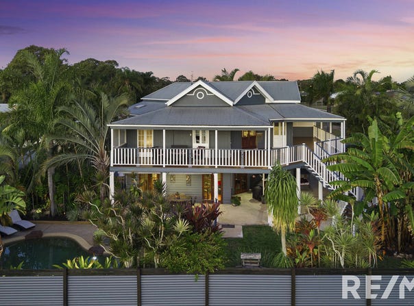 120-122 Exeter Street, Torquay, Qld 4655