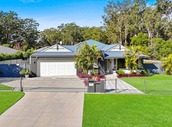 6 Lakeside Way, Lake Cathie, NSW 2445