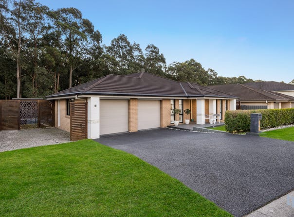 18 Tallowwood Crescent, Fletcher, NSW 2287