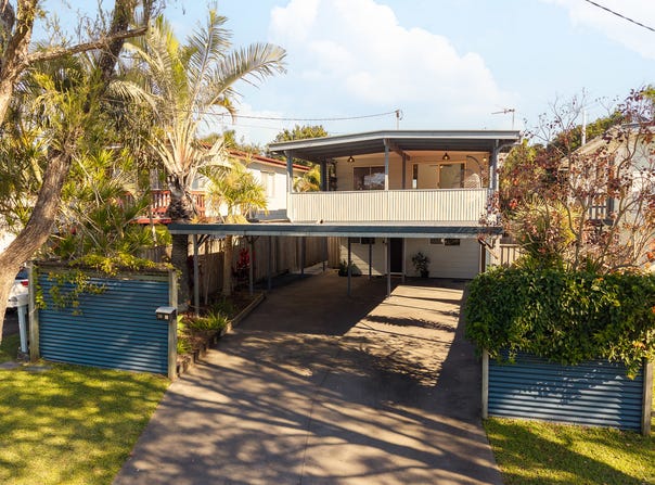39 Sportsground Street, Redcliffe, Qld 4020