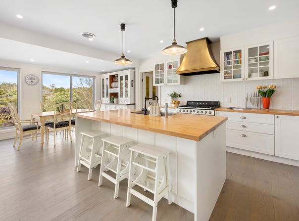 17 Meribil Close, Mount Eliza, Vic 3930