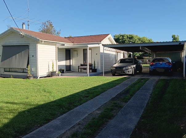 36 Skeels Street, Heyfield, Vic 3858