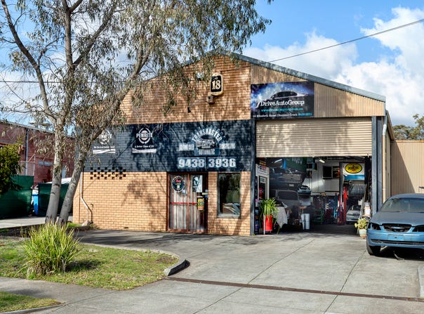 18 Elizabeth Street, Diamond Creek, Vic 3089