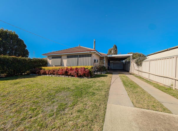 10 Taverner Court, Kerang, Vic 3579