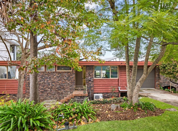 4  Plains View Crescent, Mount Riverview, NSW 2774