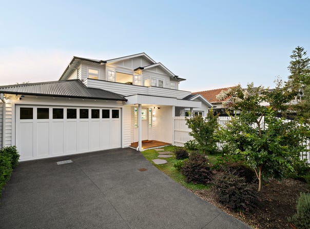 2b Gillies Street, Hampton, Vic 3188