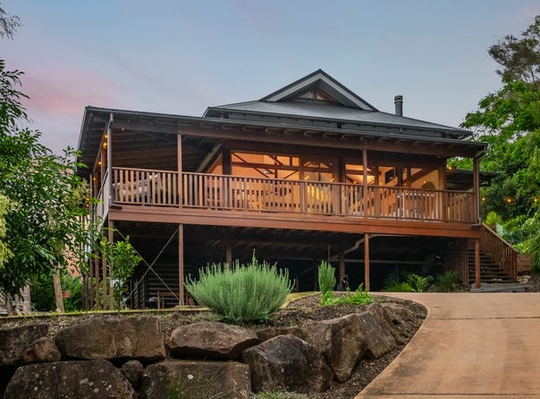 11 Barby Crescent, Bangalow, NSW 2479