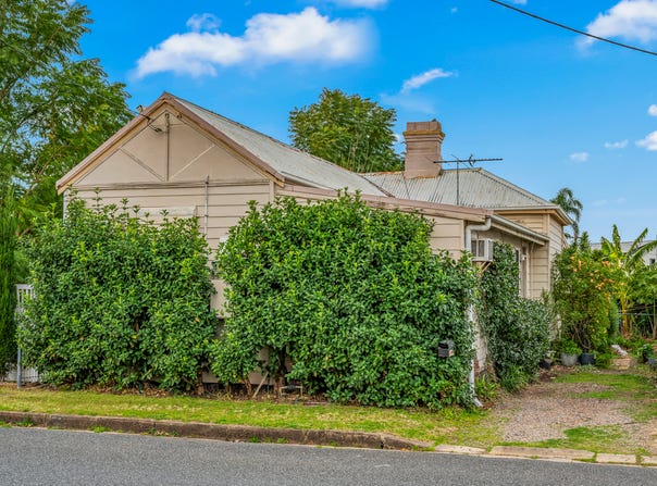 21 Louth Park Road, South Maitland, NSW 2320