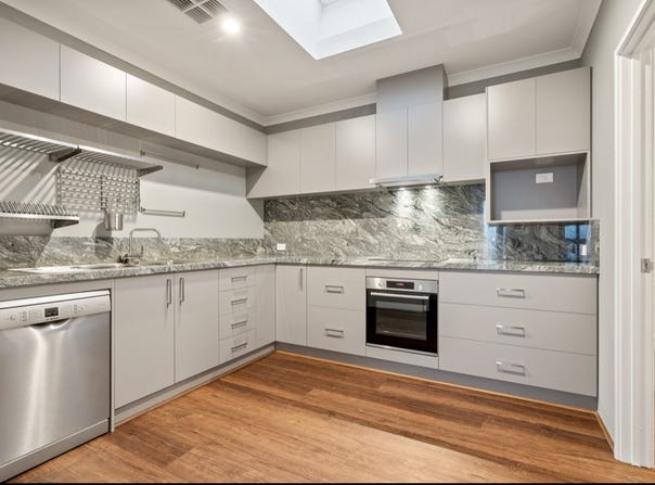 93 Jubilee Avenue, Success, WA 6164