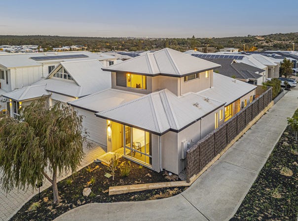 11 Laddon Road, Clarkson, WA 6030