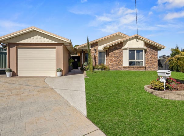 8 Herbert Crescent, Morayfield, Qld 4506