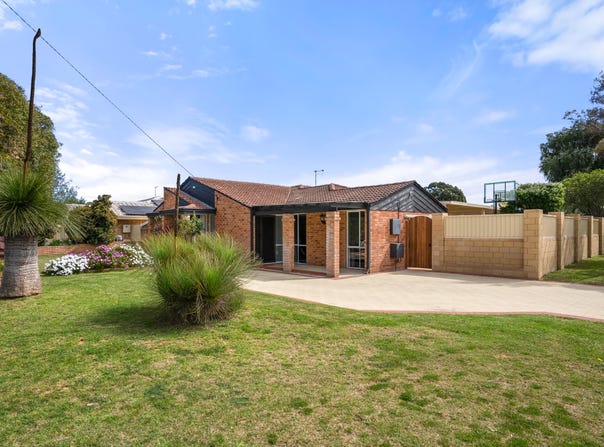 41 Lynda Crescent, Cooloongup, WA 6168