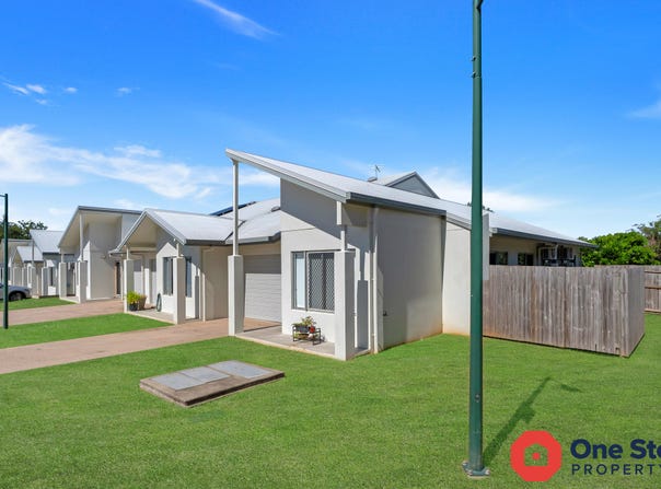 1/15-25 Skull Road, White Rock, Qld 4868