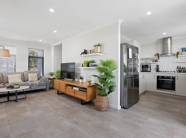 93 Elmridge Parkway, Ellenbrook, WA 6069