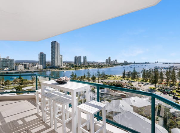 49/22 Montgomery Avenue, Main Beach, Qld 4217