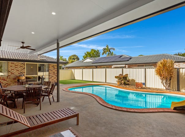6 Belrose Boulevard, Varsity Lakes, Qld 4227