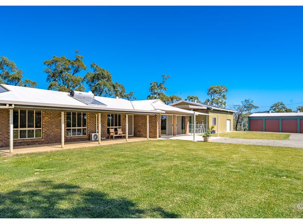 71 Botos Road, Mount Chalmers, Qld 4702