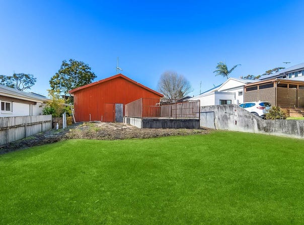 11 Gwyther Avenue, Bulli, NSW 2516