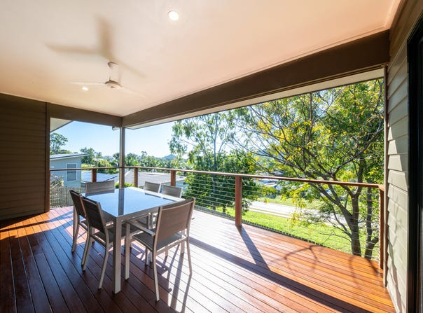 3 Scarlet Gum Crescent, Cannonvale, Qld 4802