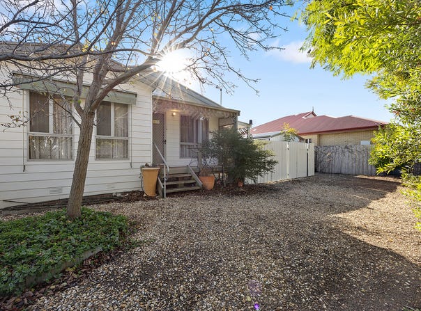 17 Hume Avenue, Murray Bridge, SA 5253