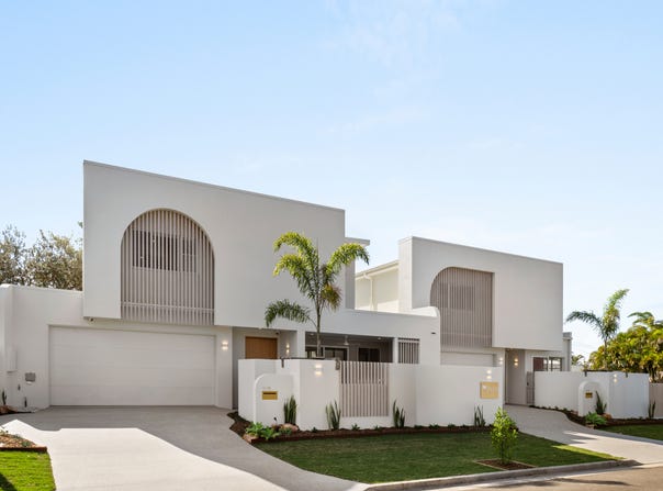 1&2/18 Pretella Street, Wurtulla, Qld 4575