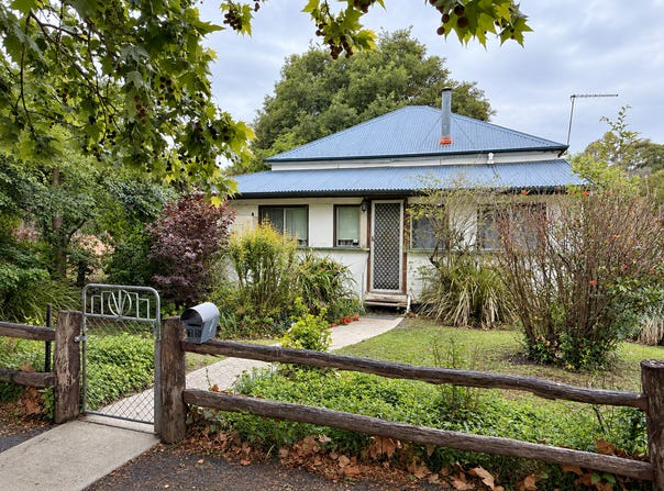 35 Herbert Street, Allora, Qld 4362
