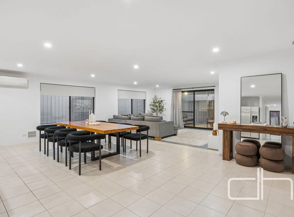 2 Leata Link, Madeley, WA 6065