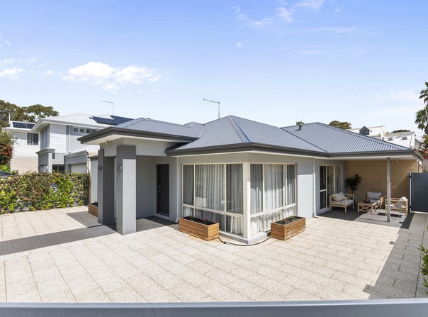 12 Kennedia Lane, Mount Claremont, WA 6010