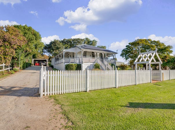 86 Acacia Street, Killarney, Qld 4373