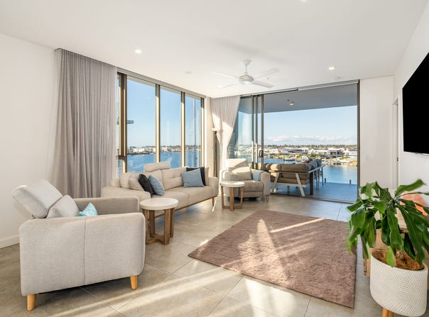 401/11 Aqua Street, Newport, Qld 4020