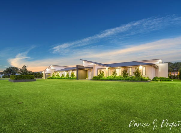 17 Wianamatta Circuit, Cattai, NSW 2756