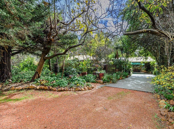 115 Stanhope Road, Kalamunda, WA 6076
