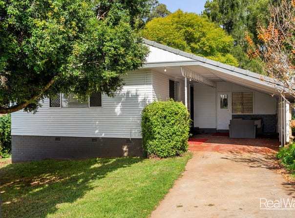 8 Norah Street, Centenary Heights, Qld 4350
