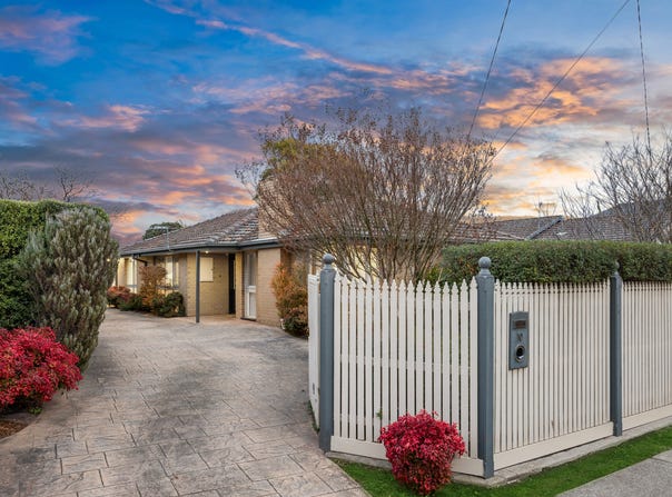 10 Lord Avenue, Dingley Village, Vic 3172