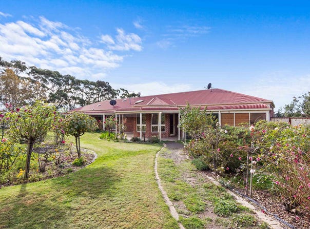 226 Wilsons Road, Haddon, Vic 3351