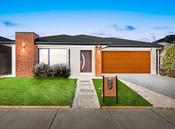 9 Larneuk Drive, Cobblebank, Vic 3338