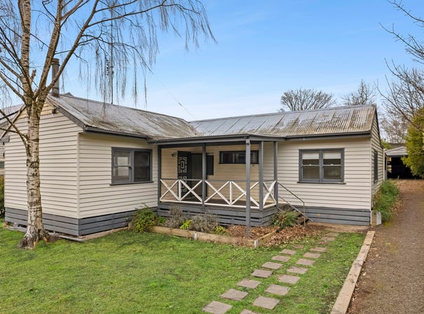 22 Park Street, Trentham, Vic 3458