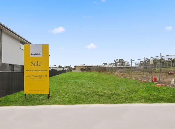 8 Caussade Crescent, Austral, NSW 2179