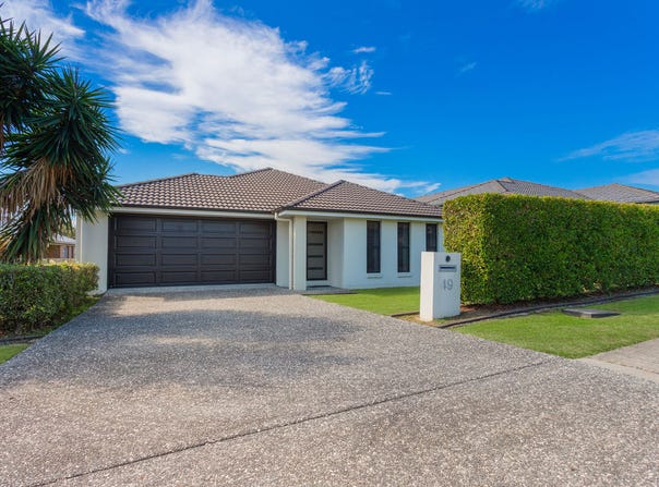49 Regents Drive, Redbank Plains, Qld 4301