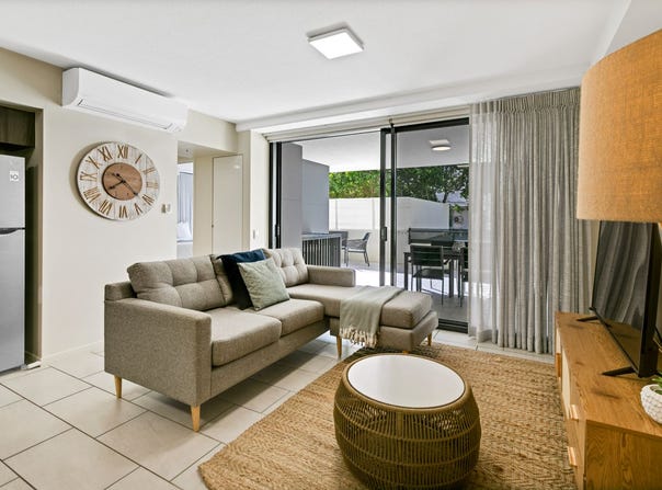 201/25 First Avenue, Mooloolaba, Qld 4557