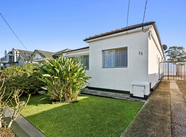 31 Phillip Street, Roselands, NSW 2196