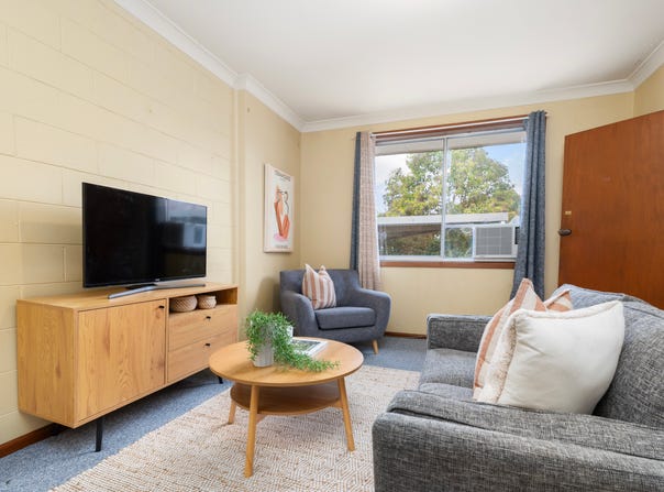 2/206 Alexandra Street, East Albury, NSW 2640