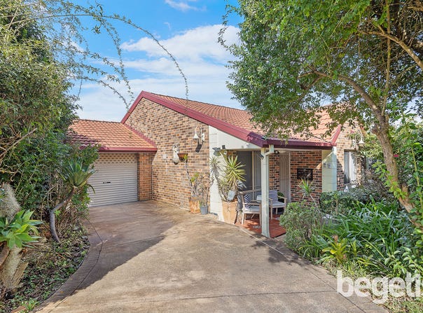 8 Tristania Grove, Greenacre, NSW 2190