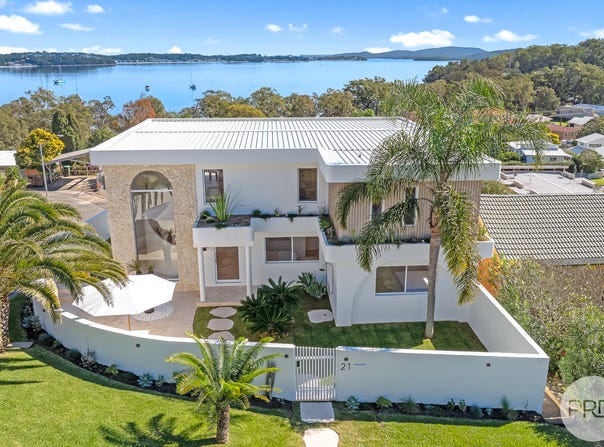 21 Corrie Parade, Corlette, NSW 2315