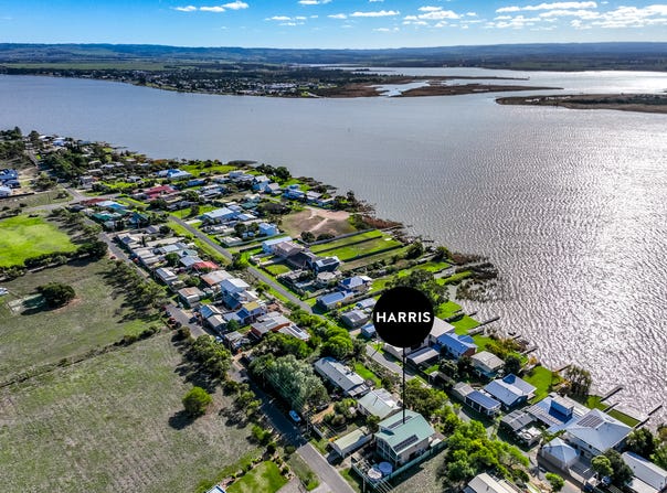 26 Sidney Parade, Hindmarsh Island, SA 5214
